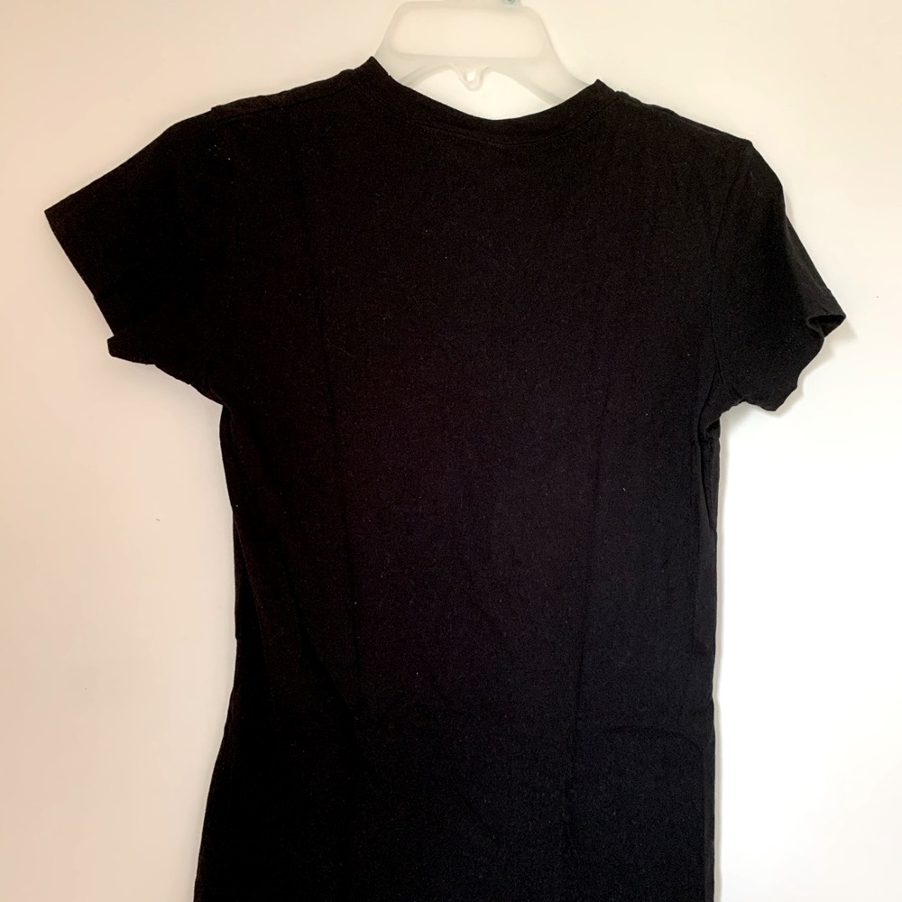 Hunger Games Mockingjay Pin T-Shirt - Picture 3 of 4